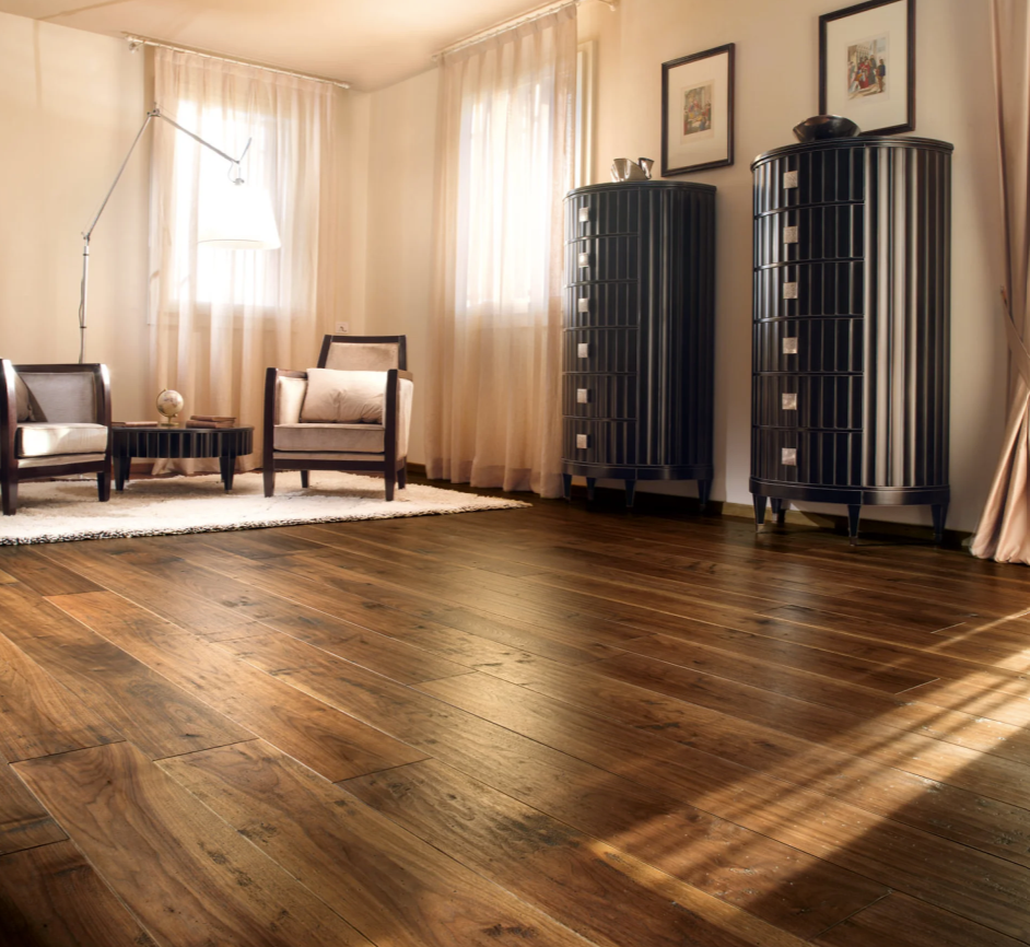 Antique / R. Plank